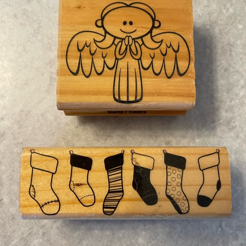 Recollections Rubber Stamp - Stockings in a row - Praying Angel mounted on wood